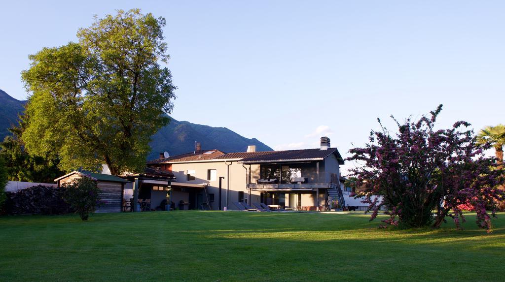 B&B Aura Rossa Quartino 外观 照片